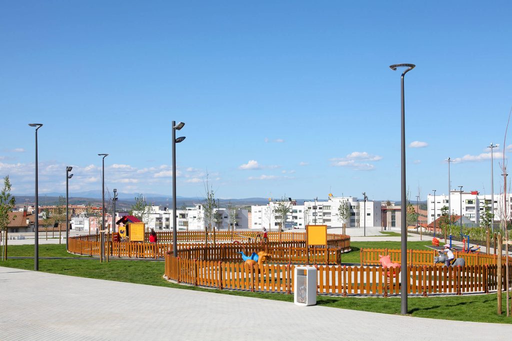 Світлодіодний вуличний світильник Schreder Neos LED